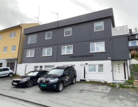 Lyngen Apartments Lyngseidet Екстер'єр фото