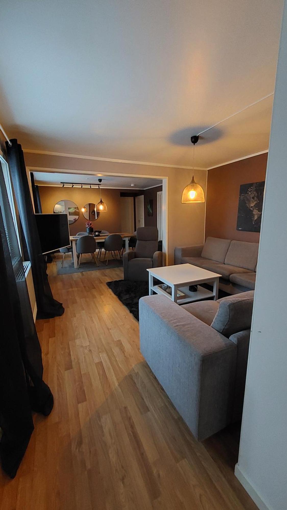 Lyngen Apartments Lyngseidet Екстер'єр фото