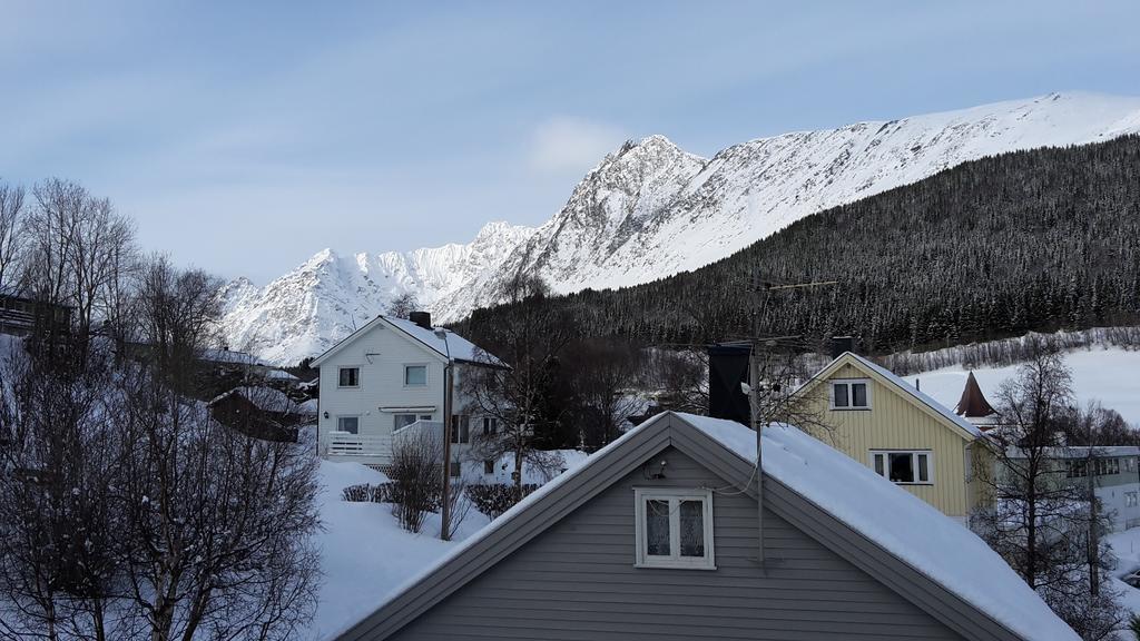 Lyngen Apartments Lyngseidet Номер фото